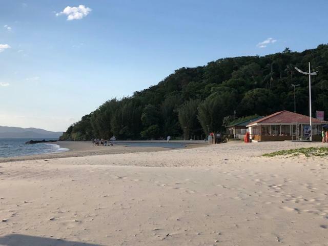 Apartamento Frente A Praia! Florianópolis Екстериор снимка